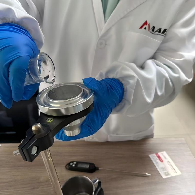 Wie wählt man das richtige Celluloseacetatbutyrat (CAB) für Holzbeschichtungen aus? Von der Trocknungsgeschwindigkeit bis zur Härte – alles, was Sie wissen müssen